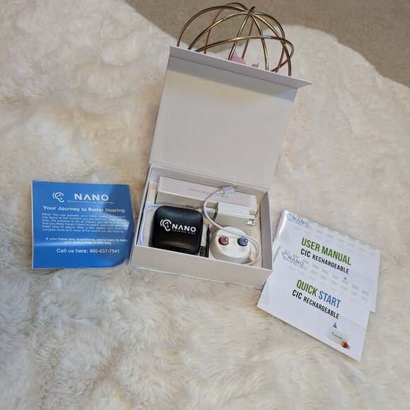 NIB Nano CIC Hearing Aids - Picture 2 of 2